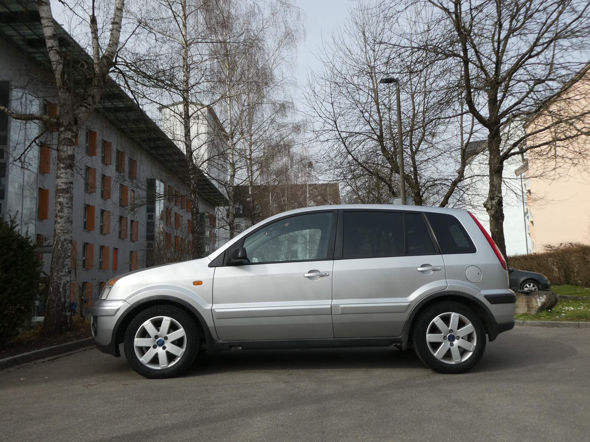 FORD Fusion 1.6 16V Plus-image-4