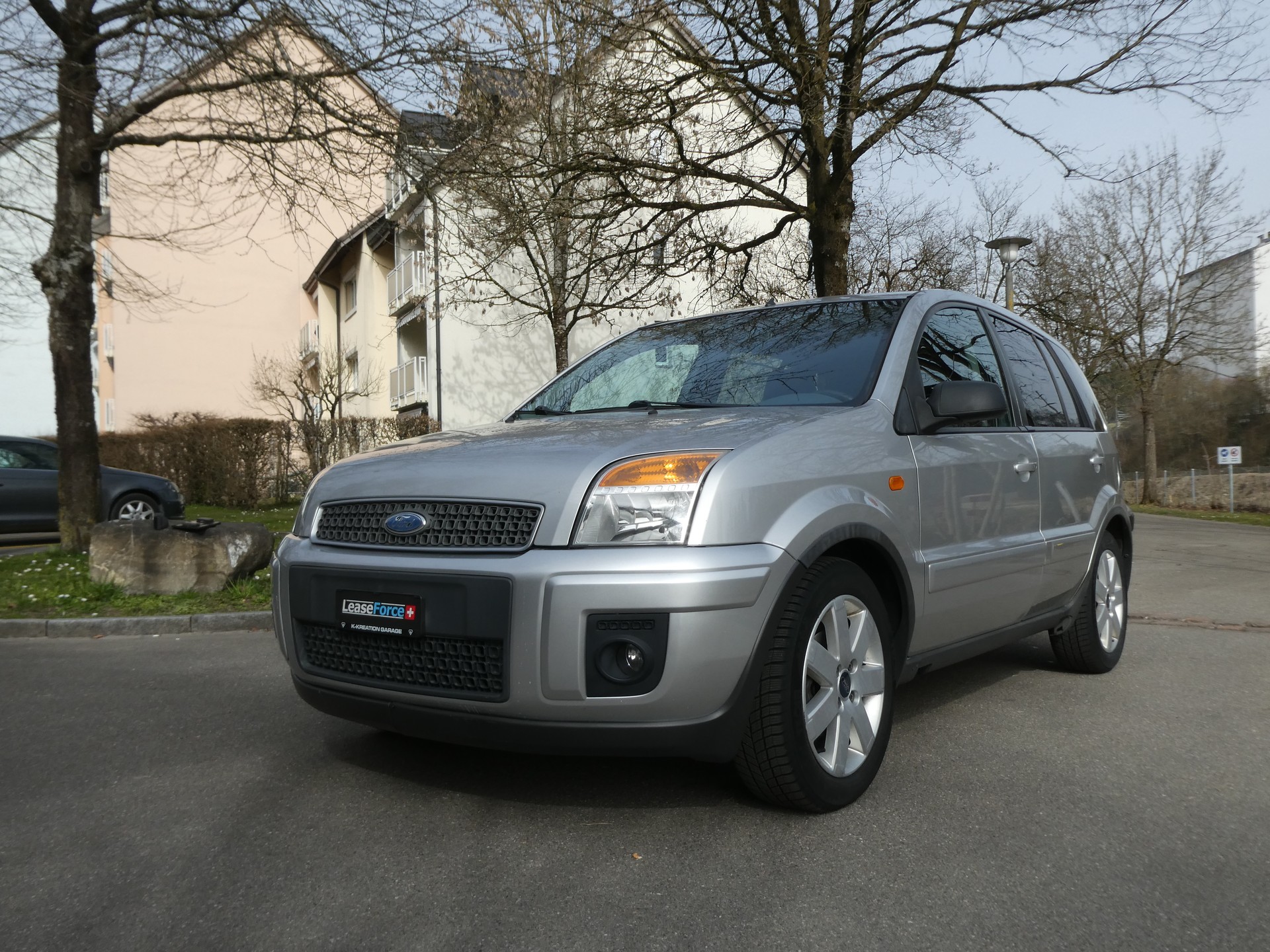 FORD Fusion 1.6 16V Plus-image-1