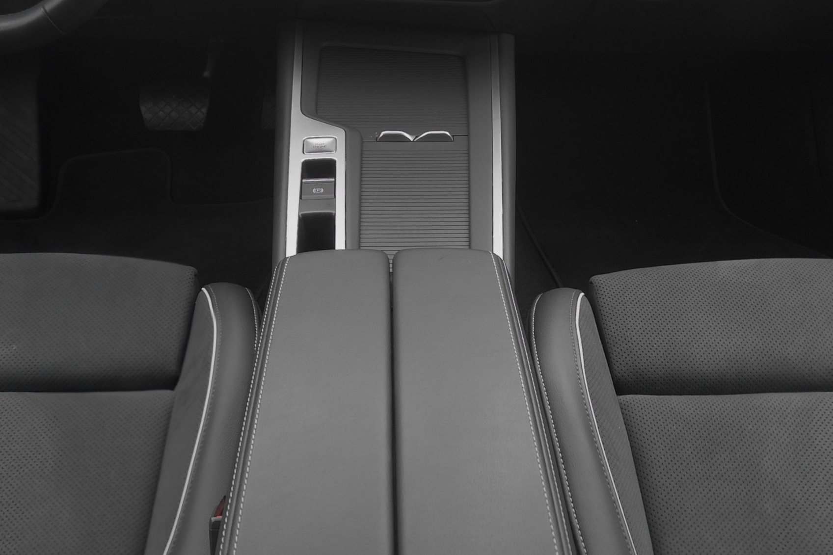 VW Passat Variant 2.0 TDI evo Business 4 Motion DSG *CH-Fahrzeug / Werksgarantie*-image-8