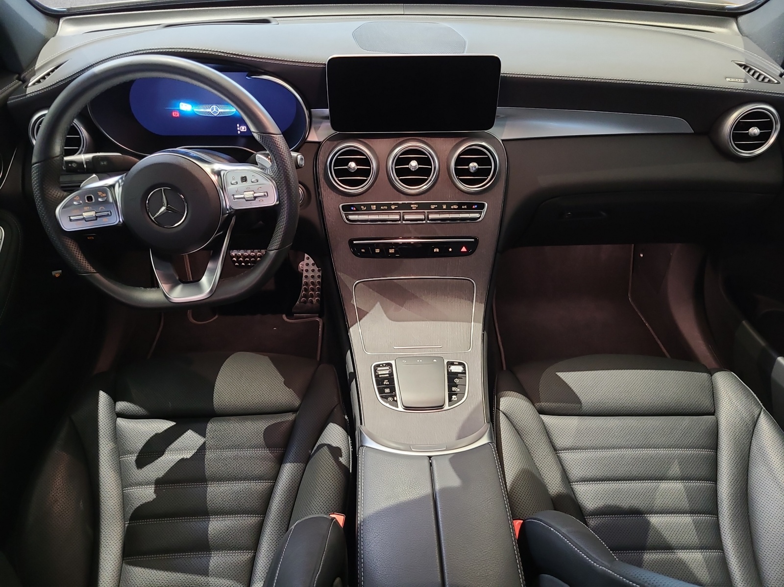 MERCEDES-BENZ GLC 400 d AMG Line 4M Coupé C253-image-3