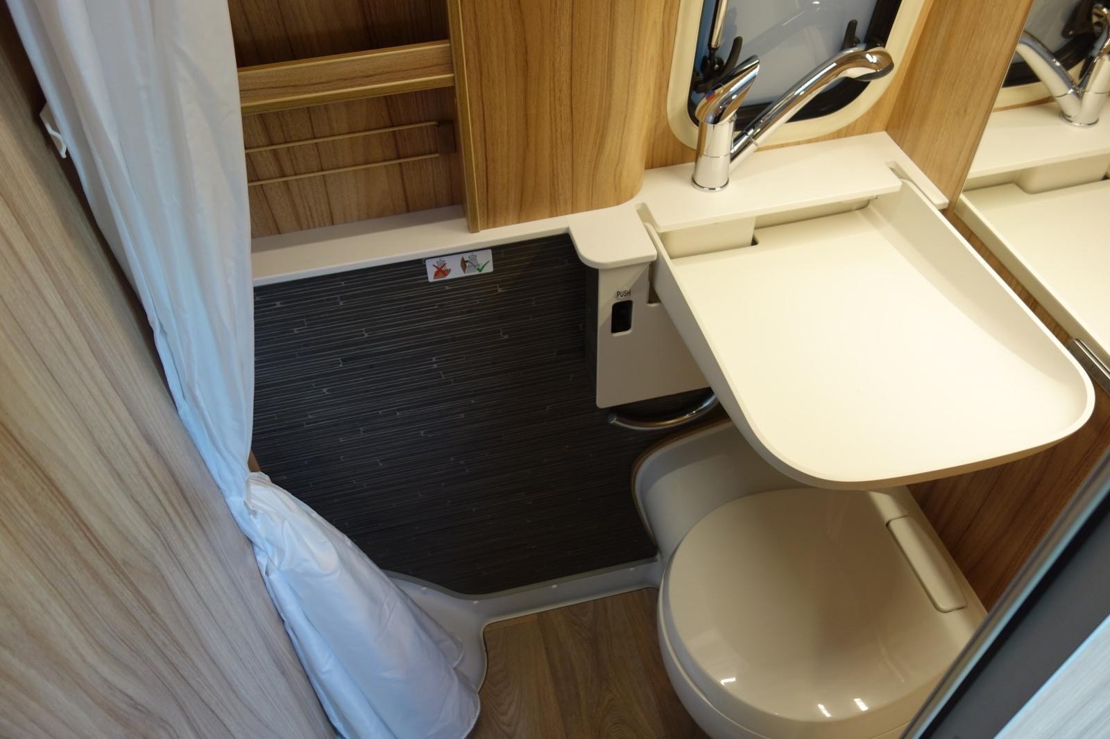 HYMER Grand Canyon S-image-4