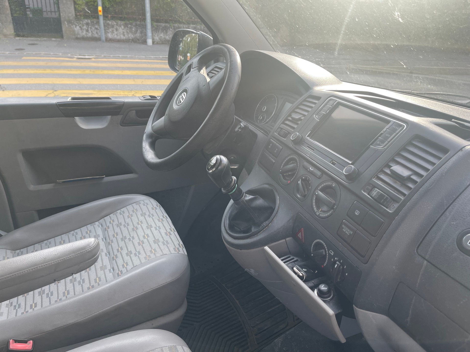 VW T5 2.0 TDI-image-9