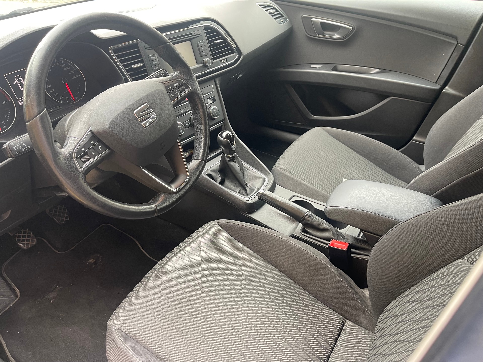VW T5 2.0 TDI-image-8