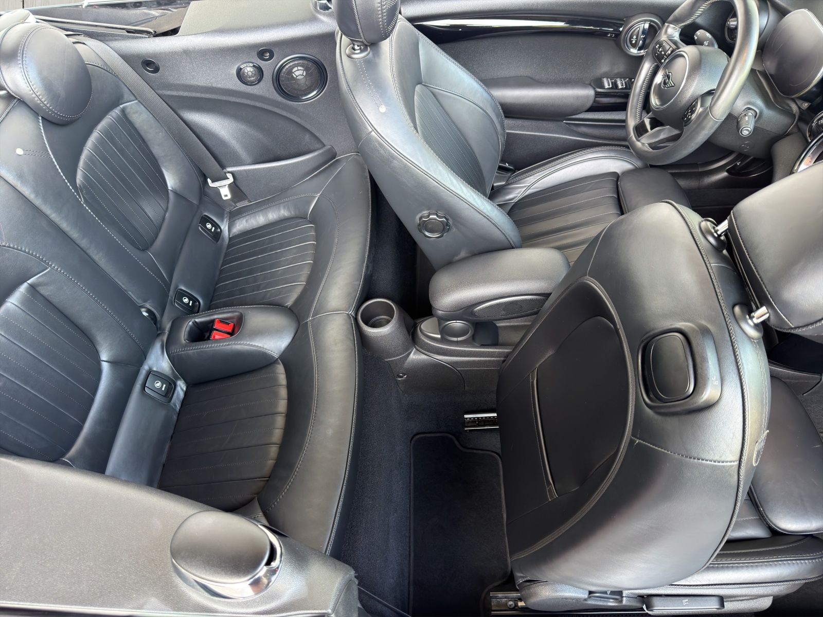 MINI Cooper Cabriolet DKG-image-13