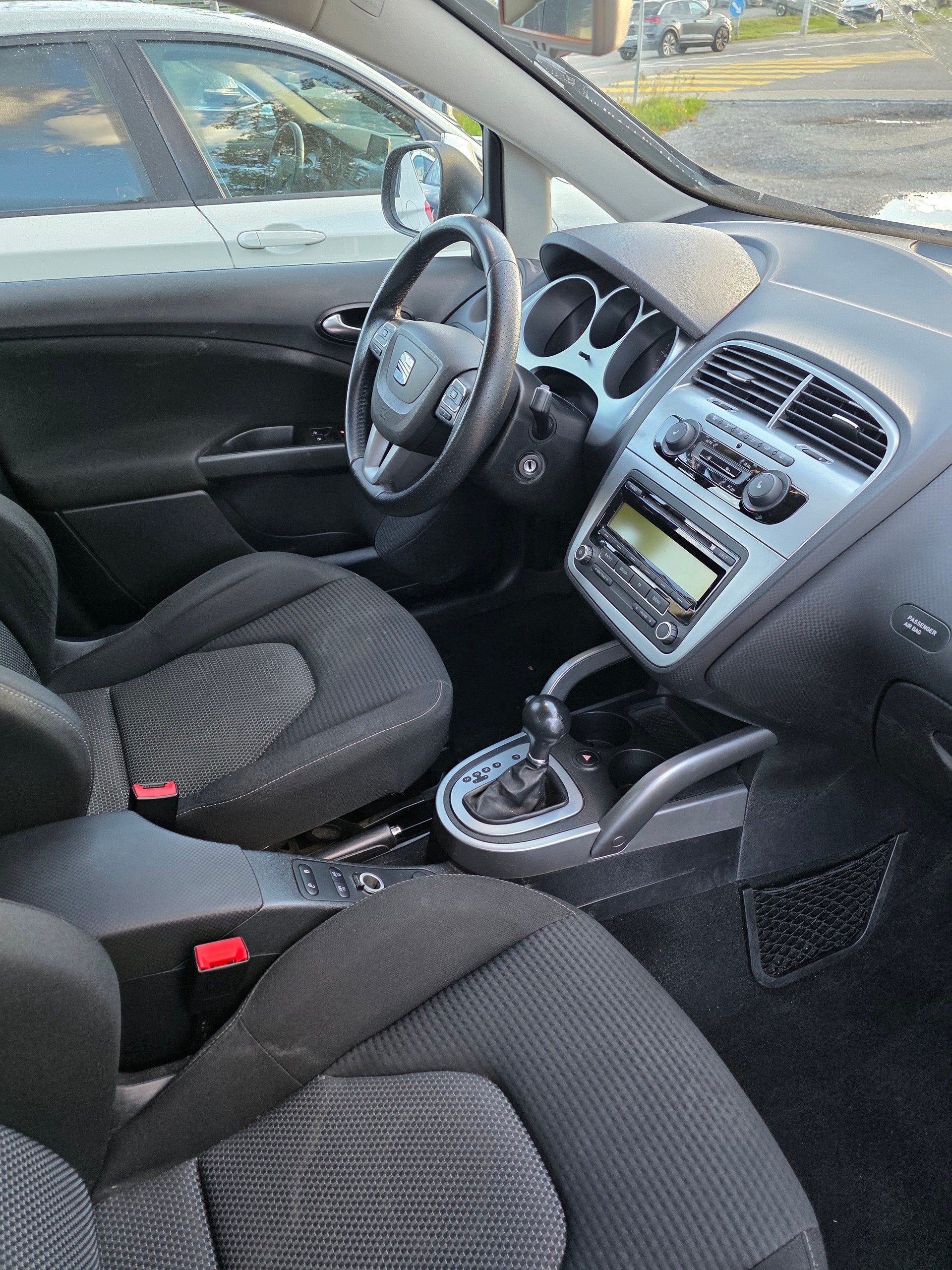 SEAT Altea XL Freetrack 2.0 TSI Advantage / Automatik / 4x4 / inklusive neuer Winterreifen-image-7