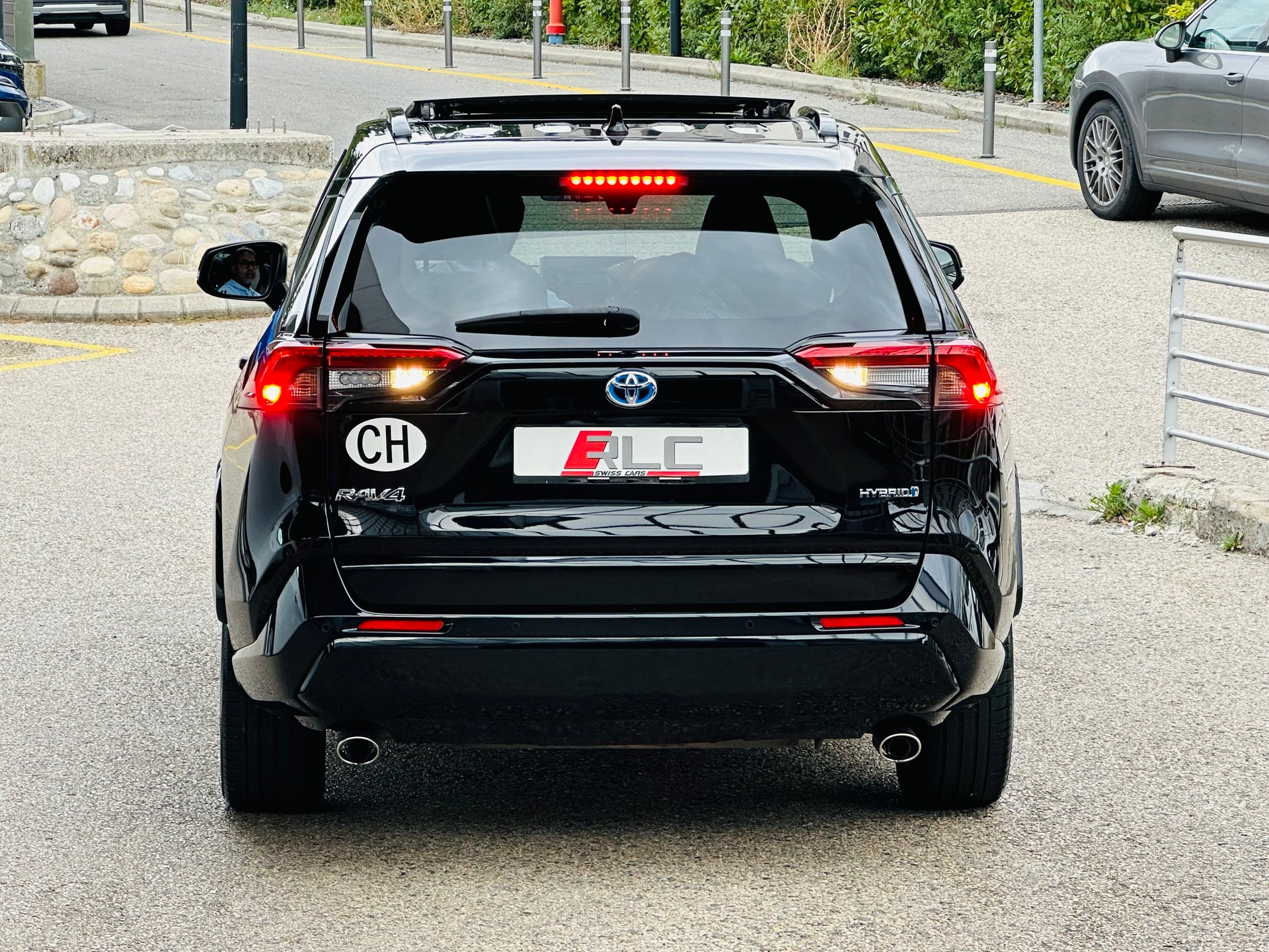 TOYOTA RAV-4 2.5 HSD Black Edition e-CVT 4WD-image-8