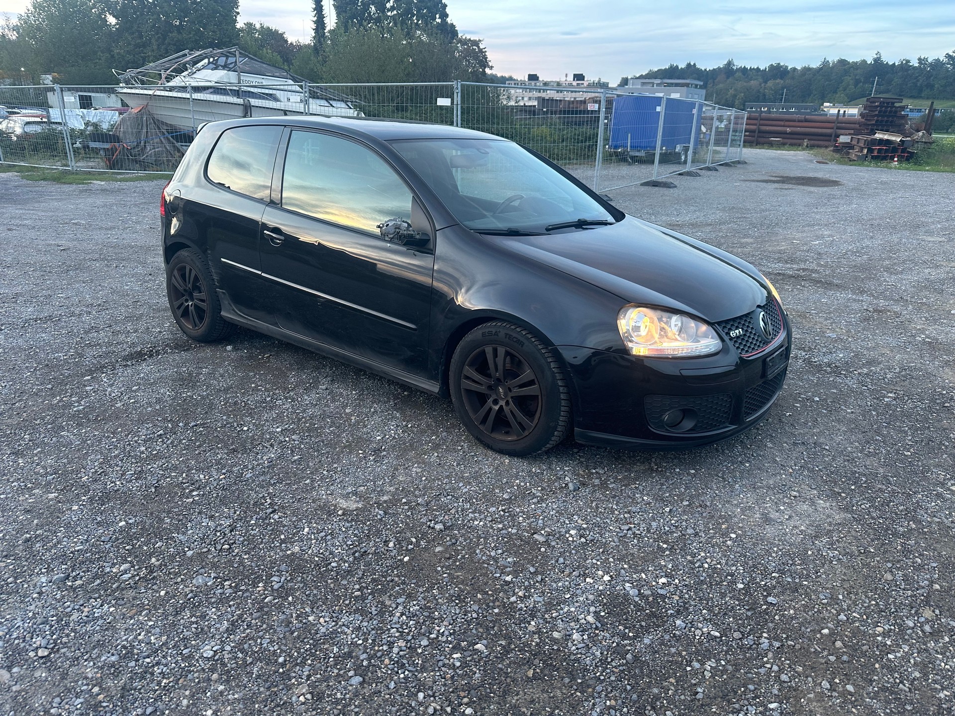 VW Golf 2.0 TFSI GTI-image-3