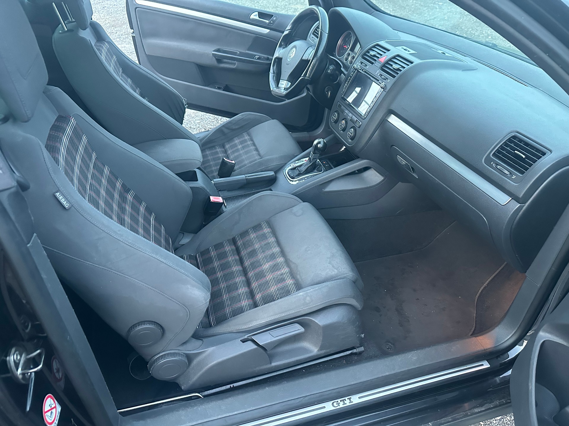 VW Golf 2.0 TFSI GTI-image-8