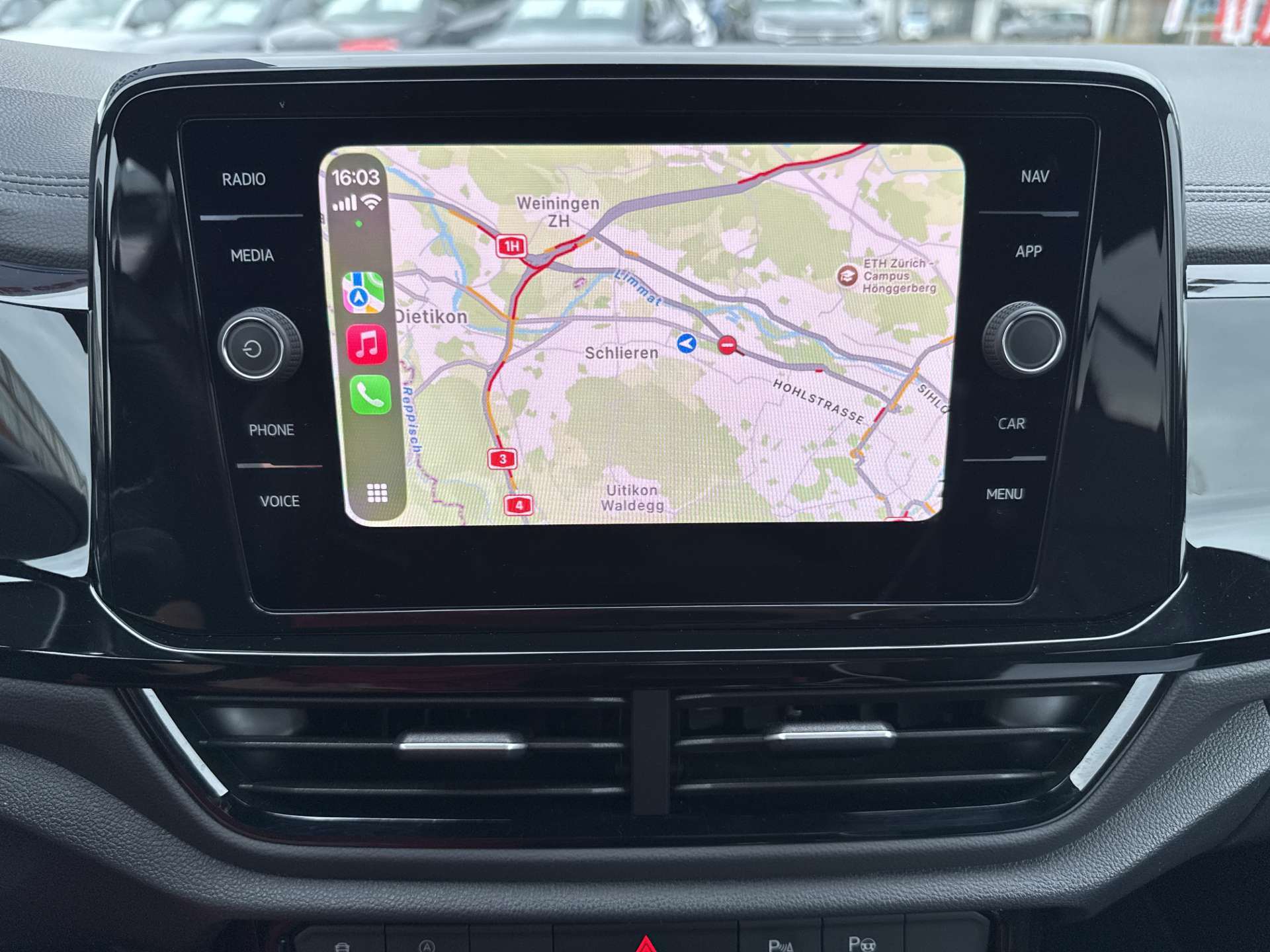 VW T-Roc 1.5 TSi EVO R-Line DSG-Automat-image-1