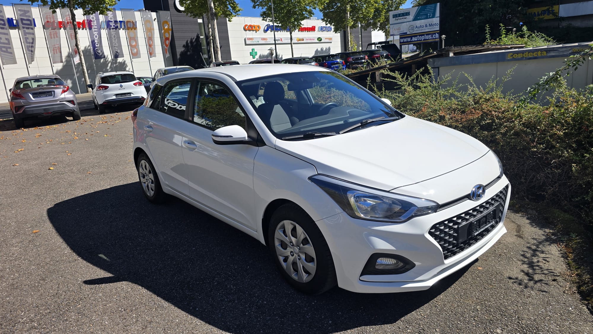 Car photo