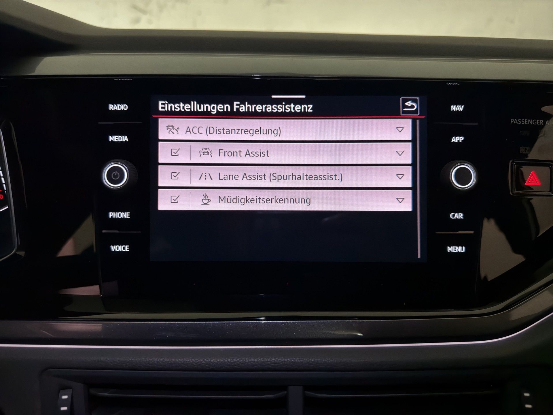 VW Polo 2.0 TSI GTI DSG-image-19