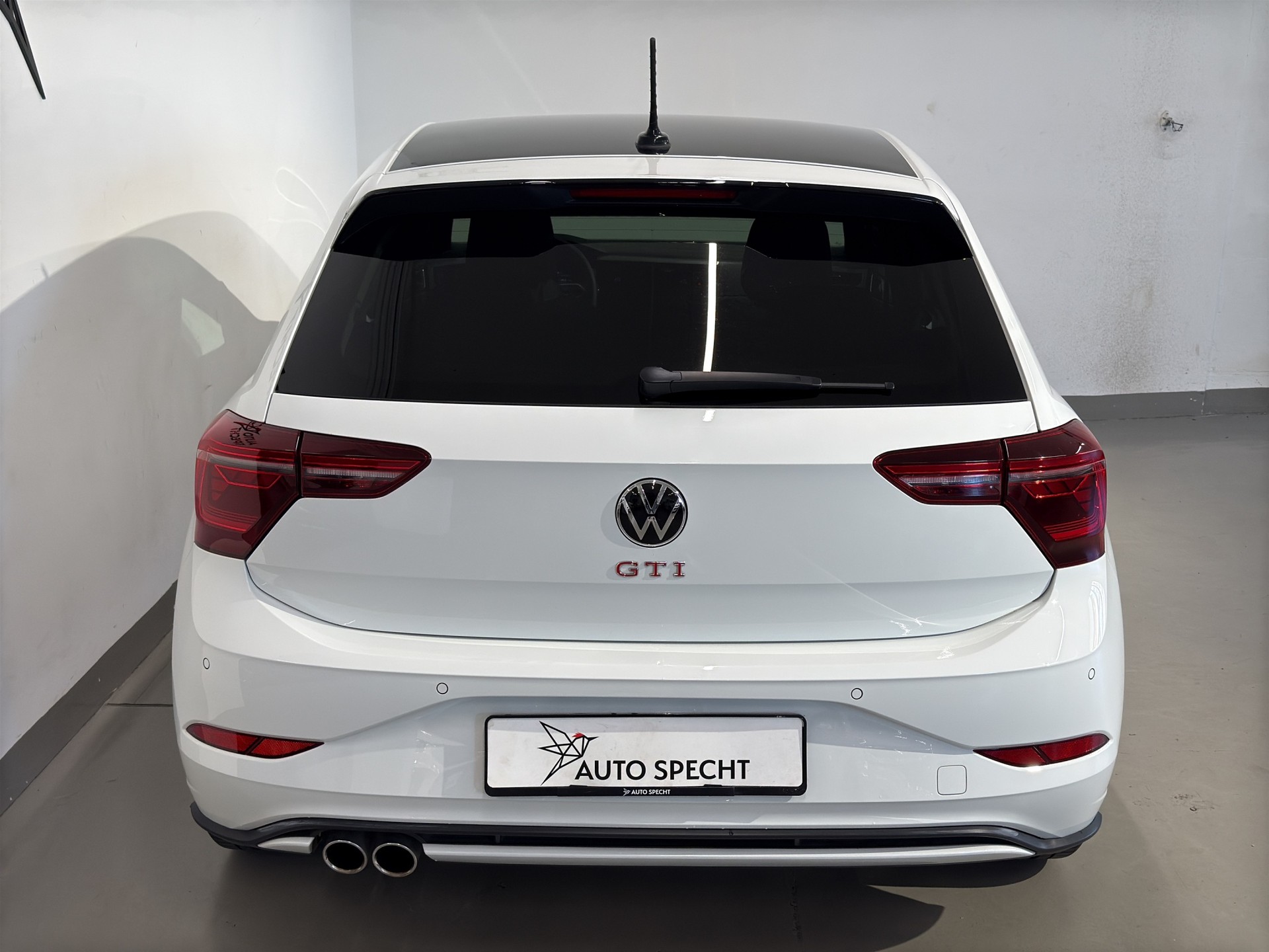 VW Polo 2.0 TSI GTI DSG-image-6