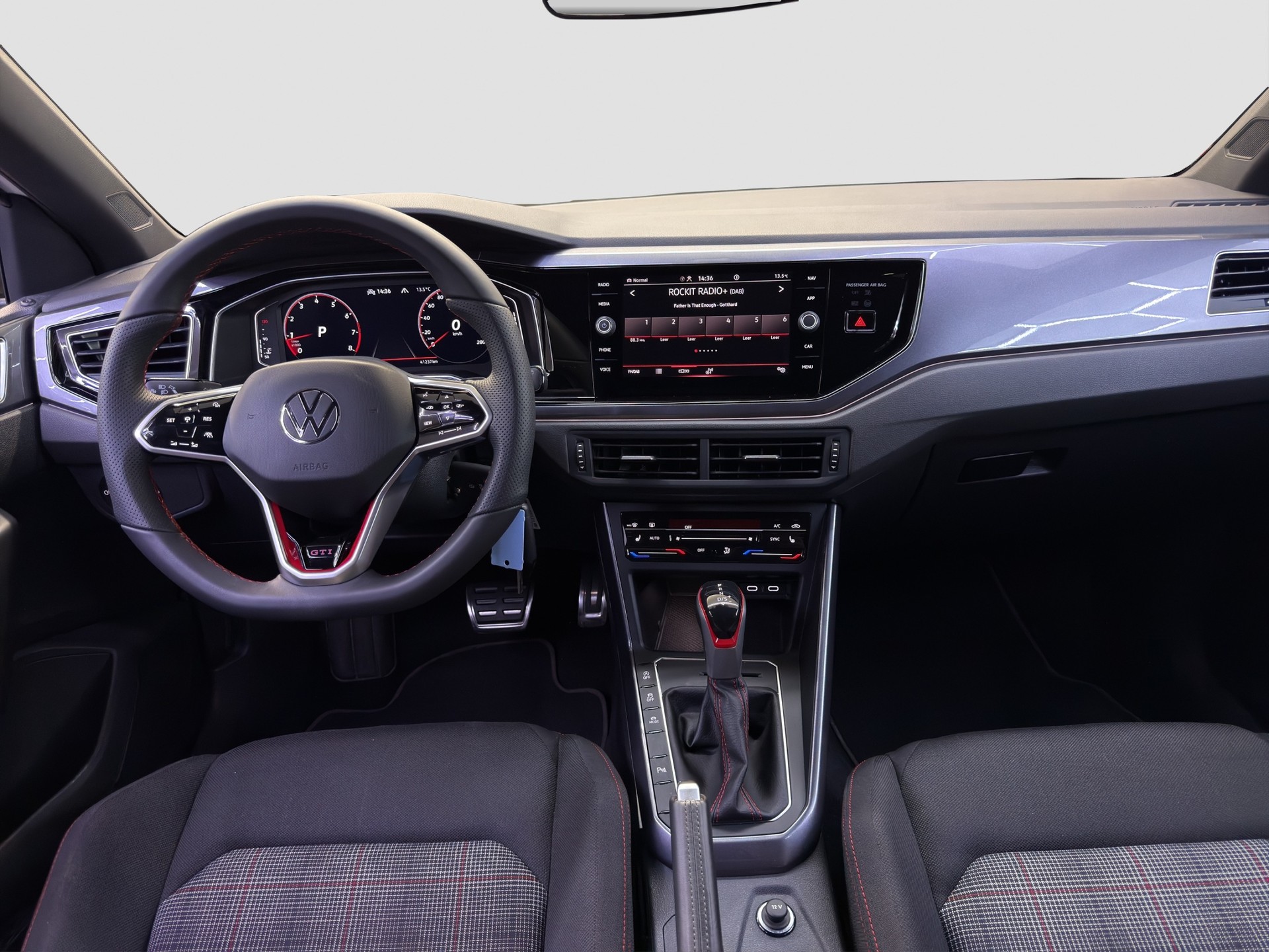 VW Polo 2.0 TSI GTI DSG-image-7