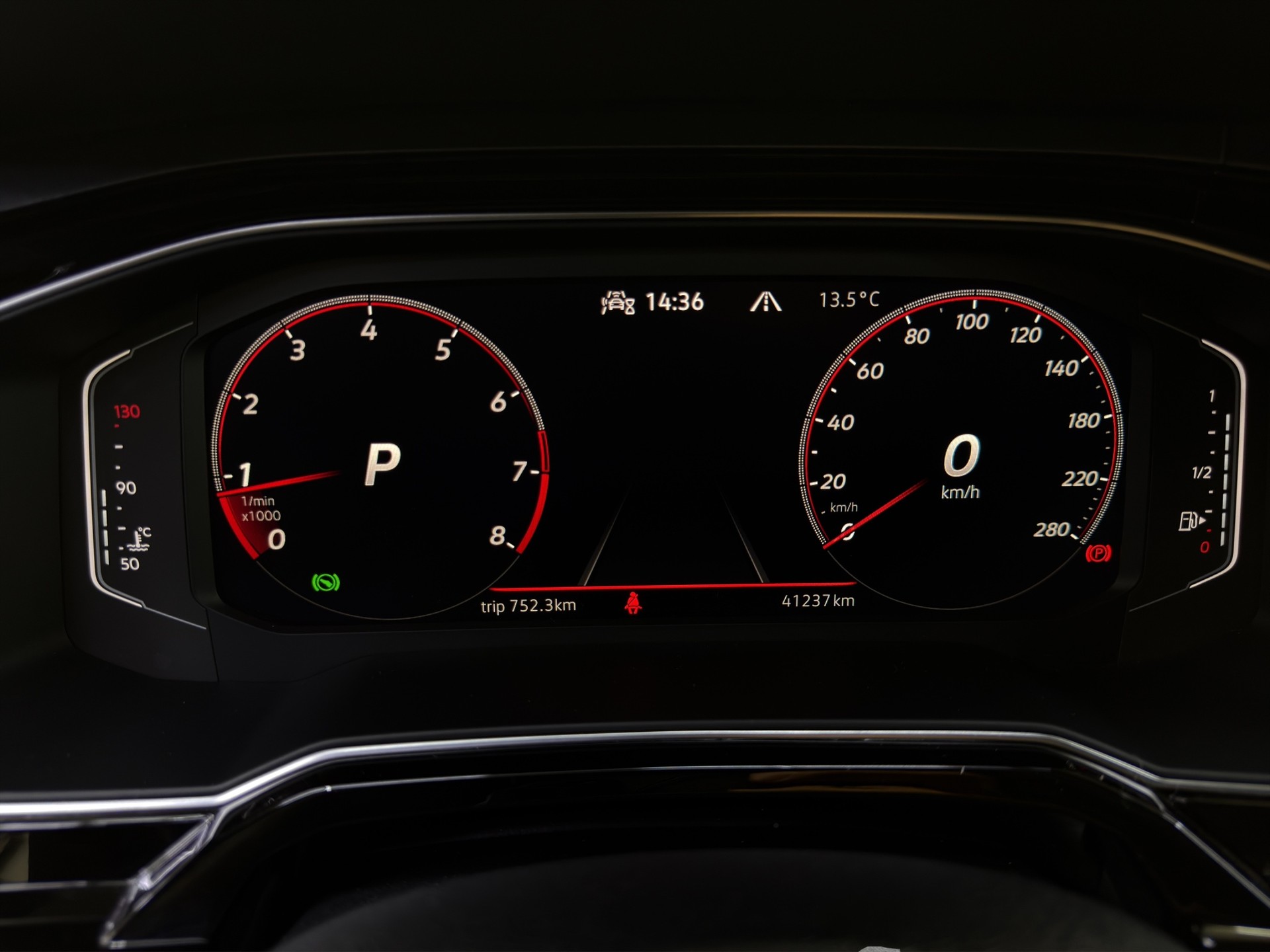 VW Polo 2.0 TSI GTI DSG-image-11