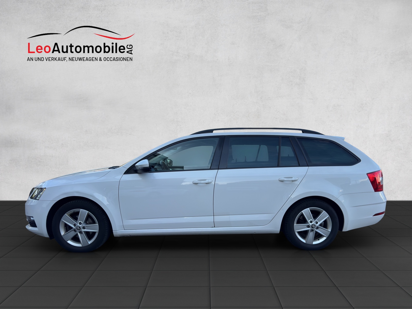 SKODA Octavia Combi 1.6 TDI Ambition DSG-image-1