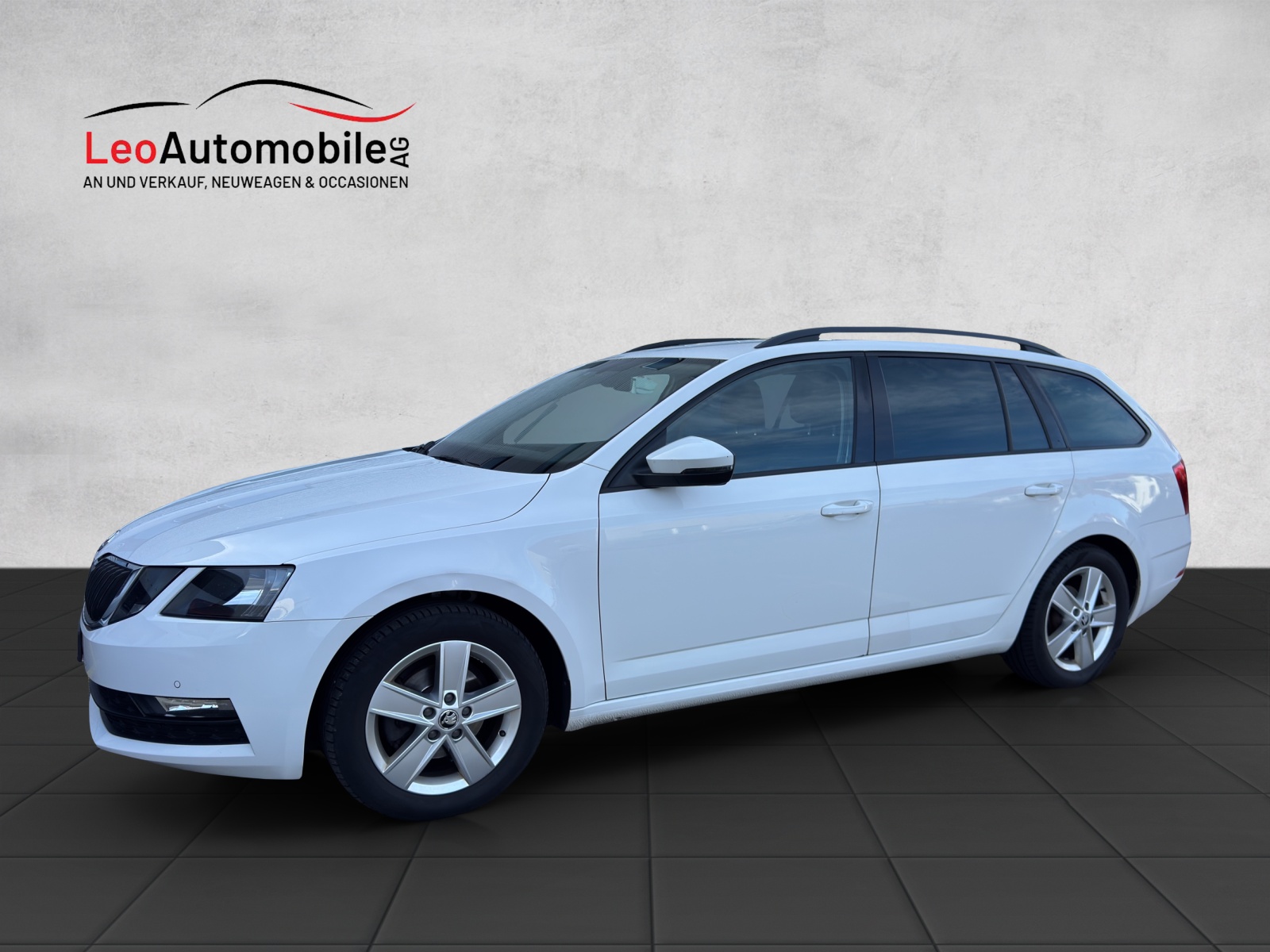 SKODA Octavia Combi 1.6 TDI Ambition DSG-image-0