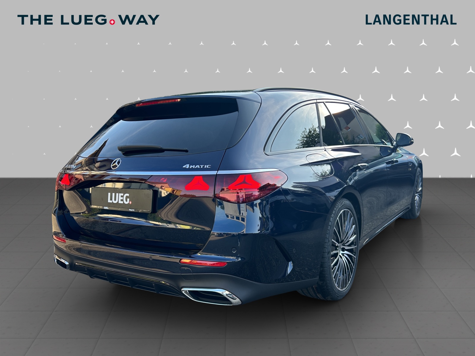MERCEDES-BENZ E 220 d T 4Matic 9G-Tronic-image-4