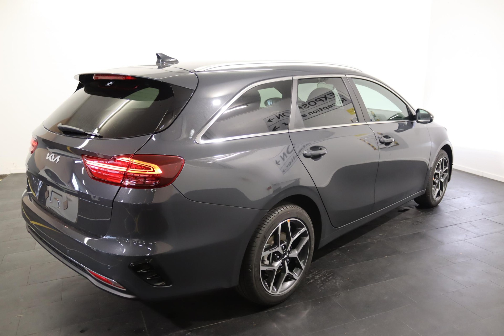 KIA Ceed SW 1.5 T-GDi MHEV Power-image-1