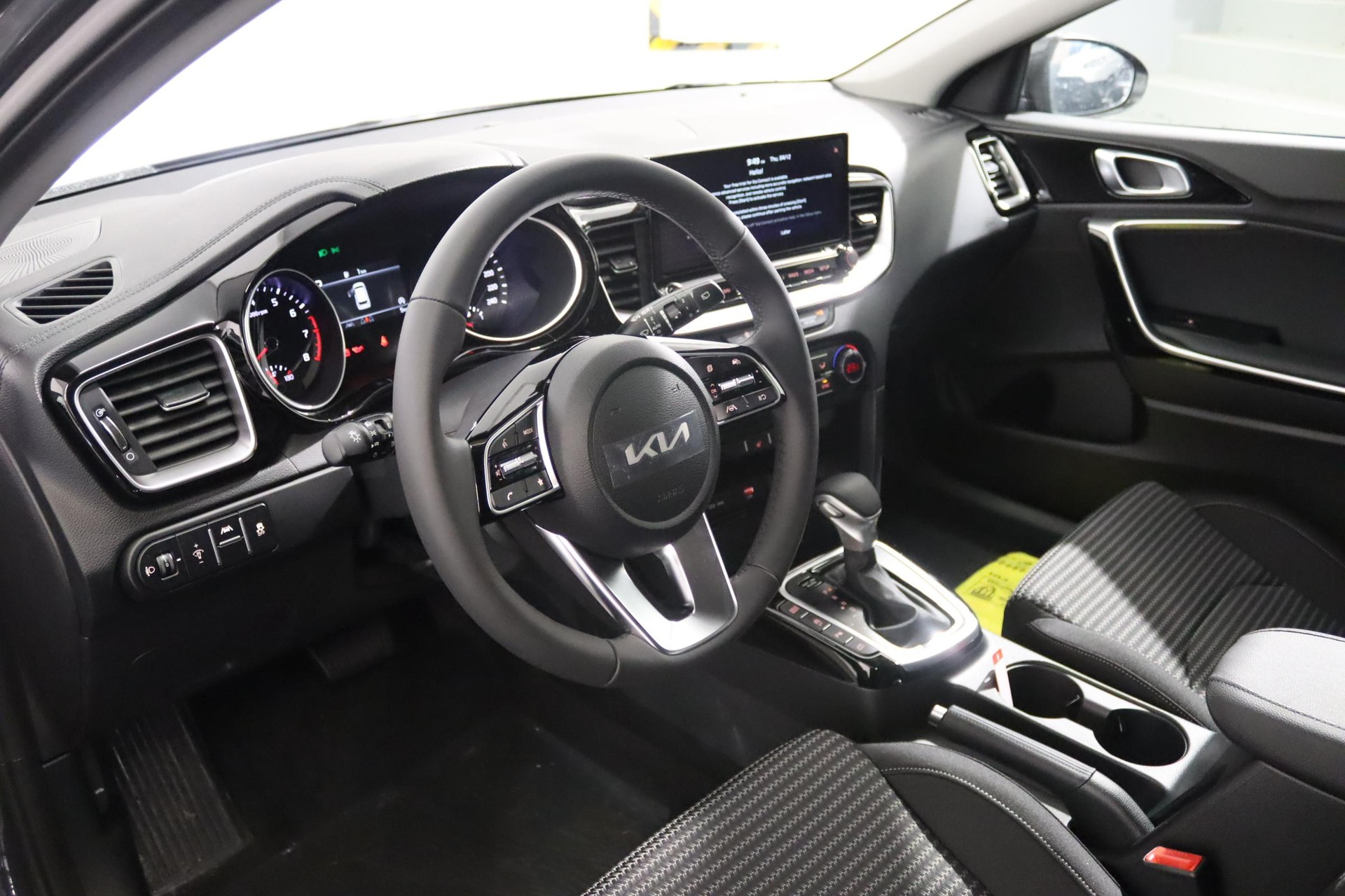 KIA Ceed SW 1.5 T-GDi MHEV Power-image-4
