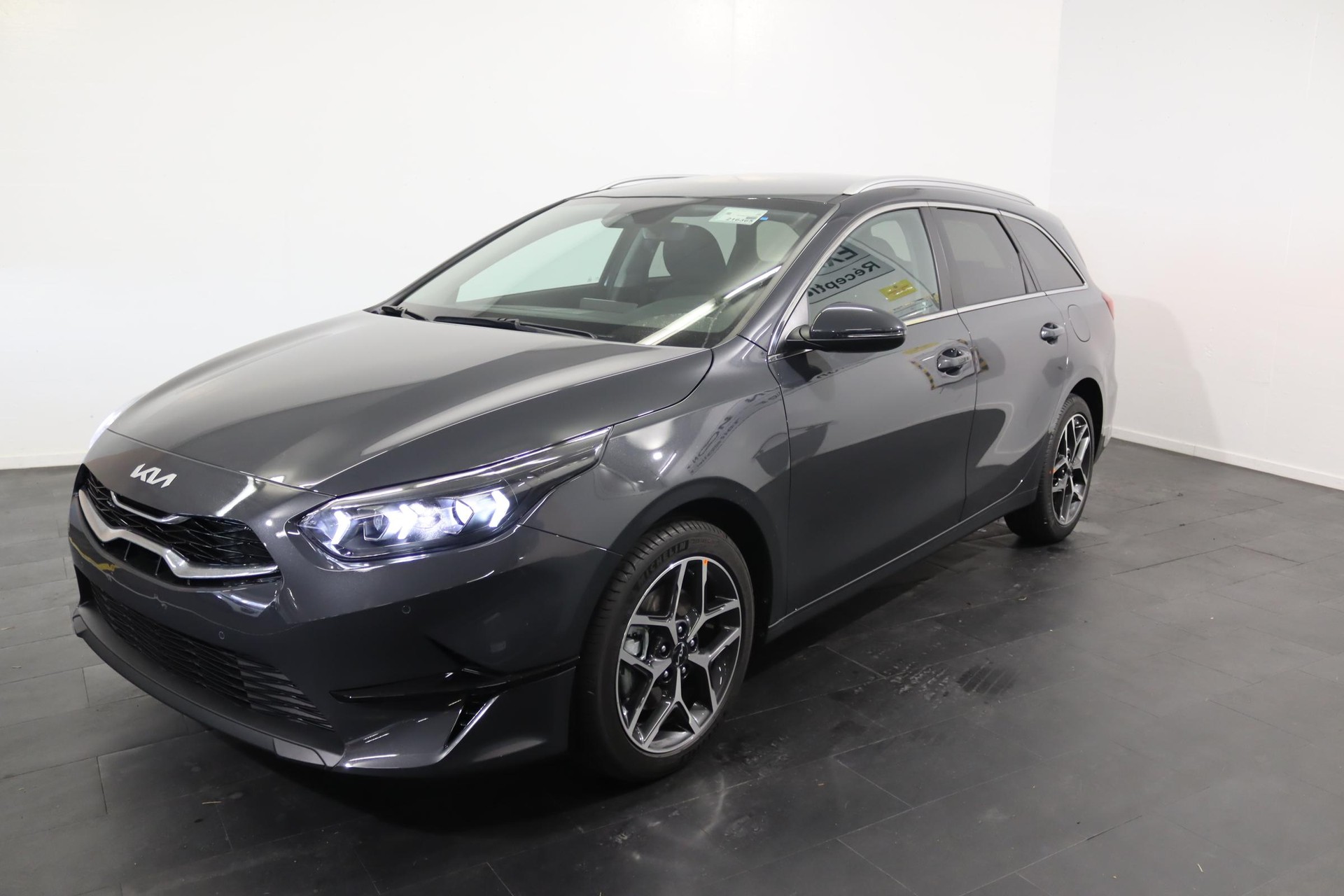 KIA Ceed SW 1.5 T-GDi MHEV Power-image-0