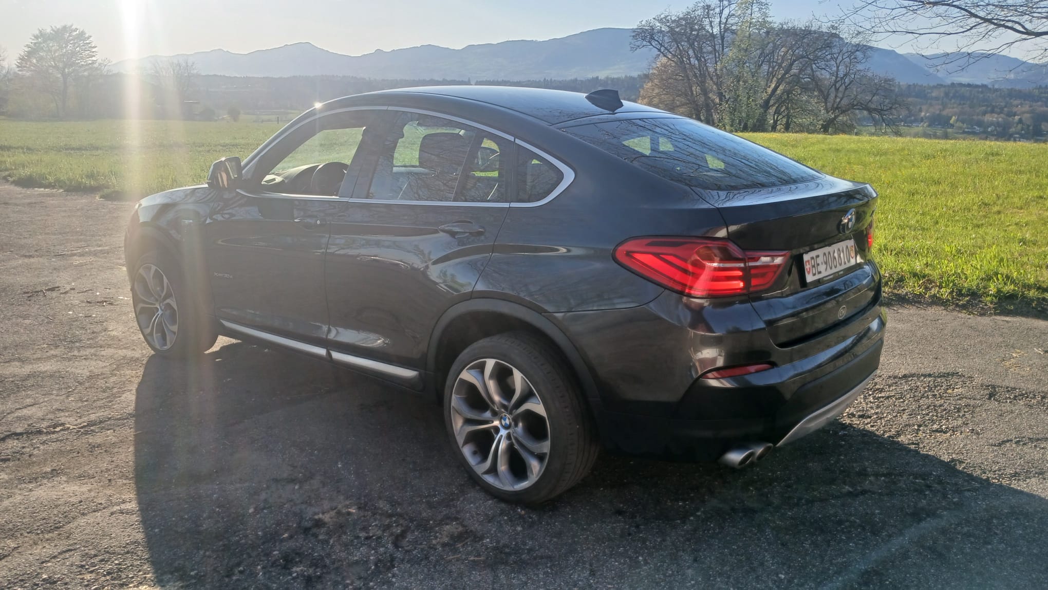 Car photo