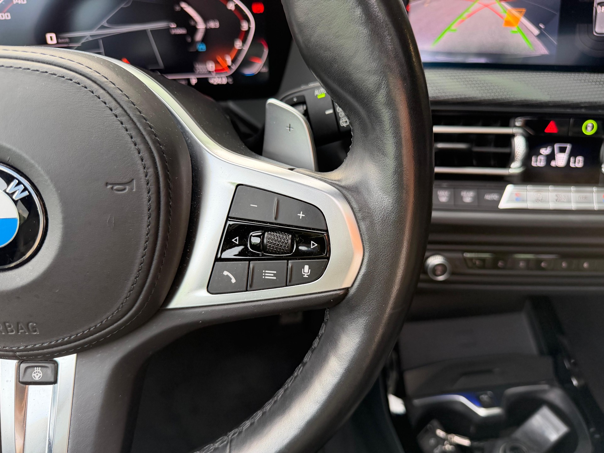 BMW M135i xDrive Steptronic-image-16