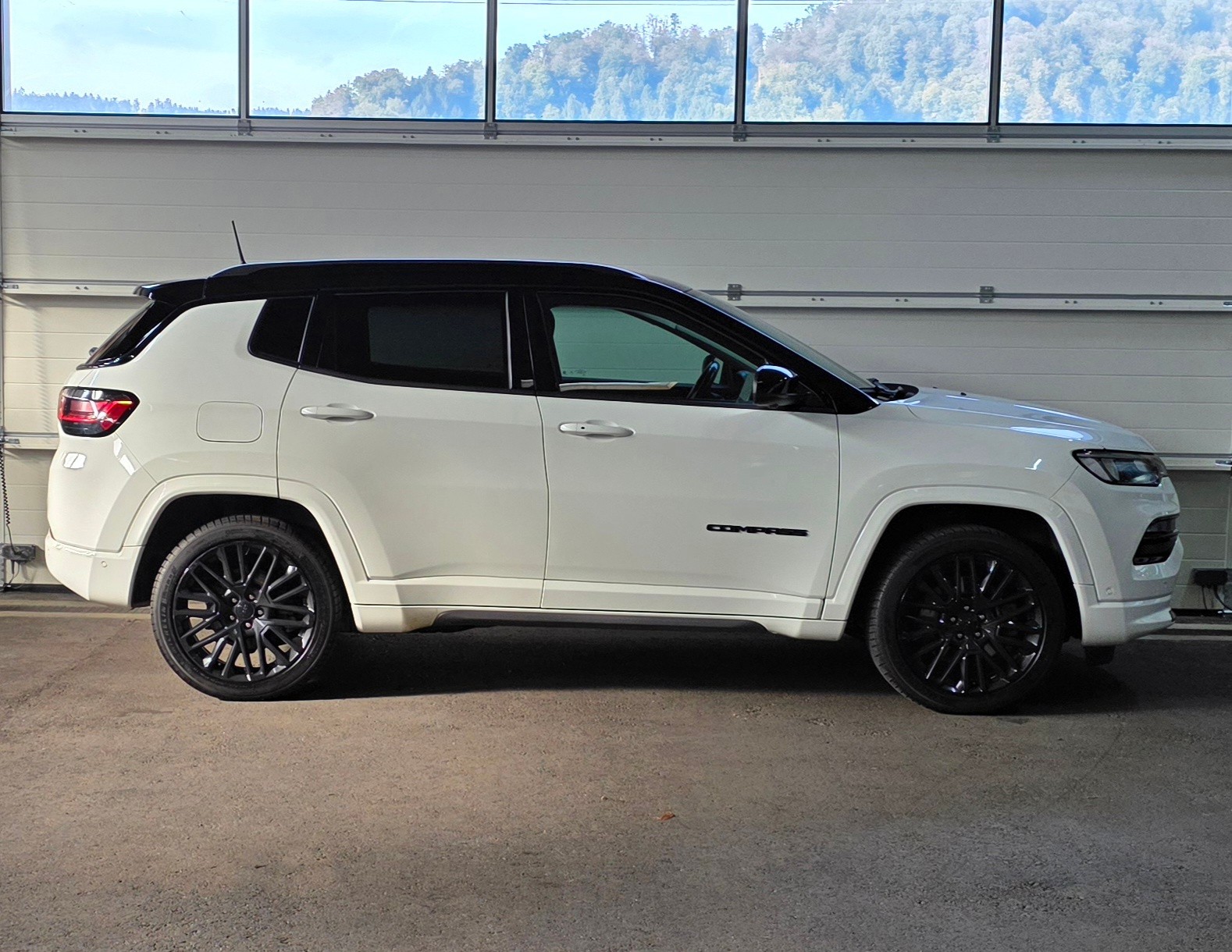 JEEP Compass 1.3 T PHEV Limited AWD *360°Kamera*CarPlay/AndroidAuto*Sitzkühlung&Heizung*Lenkradheizung*-image-5