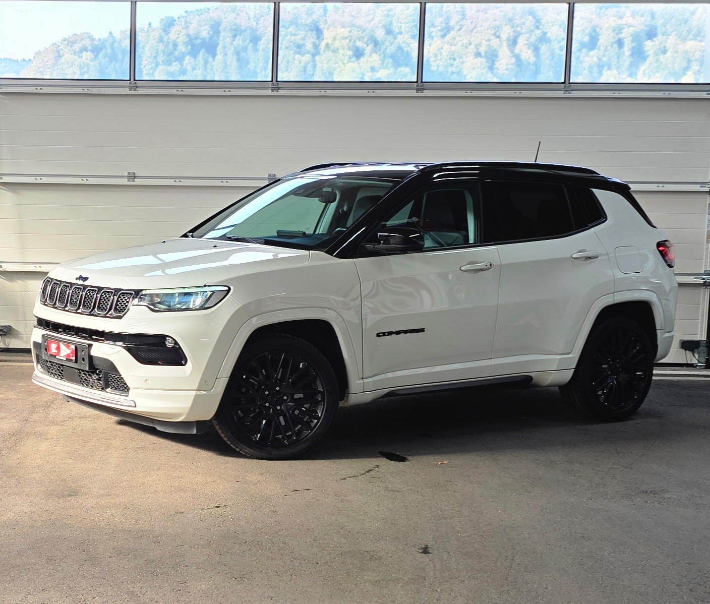 JEEP Compass 1.3 T PHEV Limited AWD *360°Kamera*CarPlay/AndroidAuto*Sitzkühlung&Heizung*Lenkradheizung*-image-0