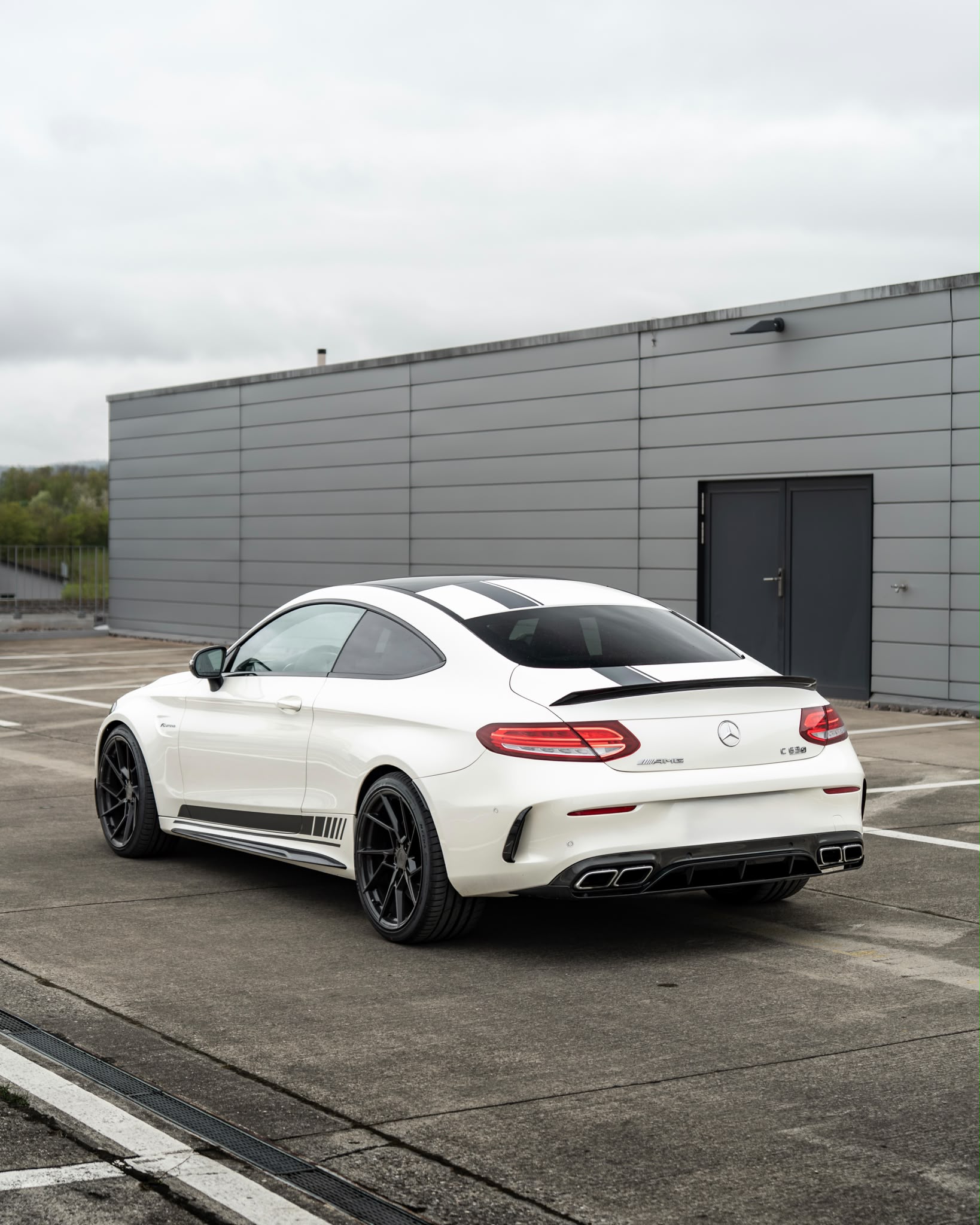 MERCEDES-BENZ C 63 S AMG-image-1