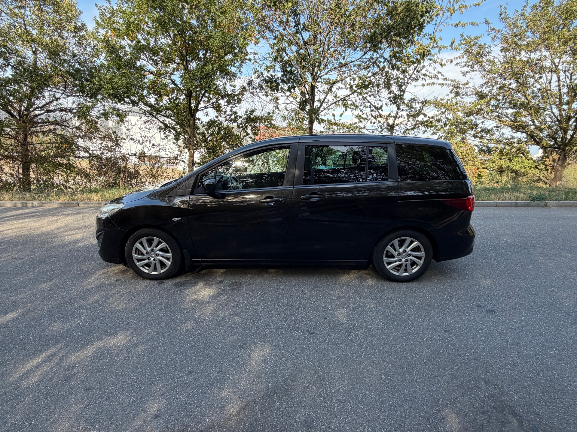 MAZDA 5 2.0 16V Exclusive-image-9
