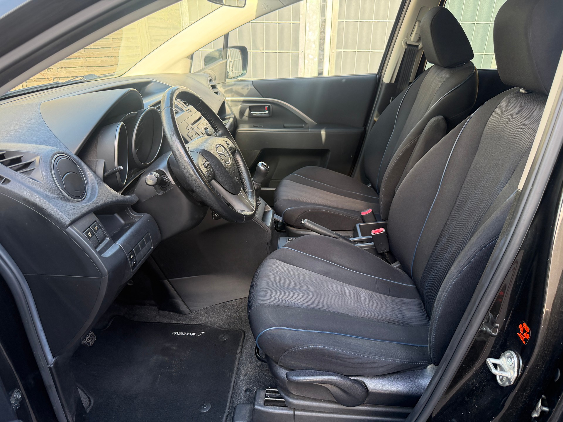 MAZDA 5 2.0 16V Exclusive-image-11