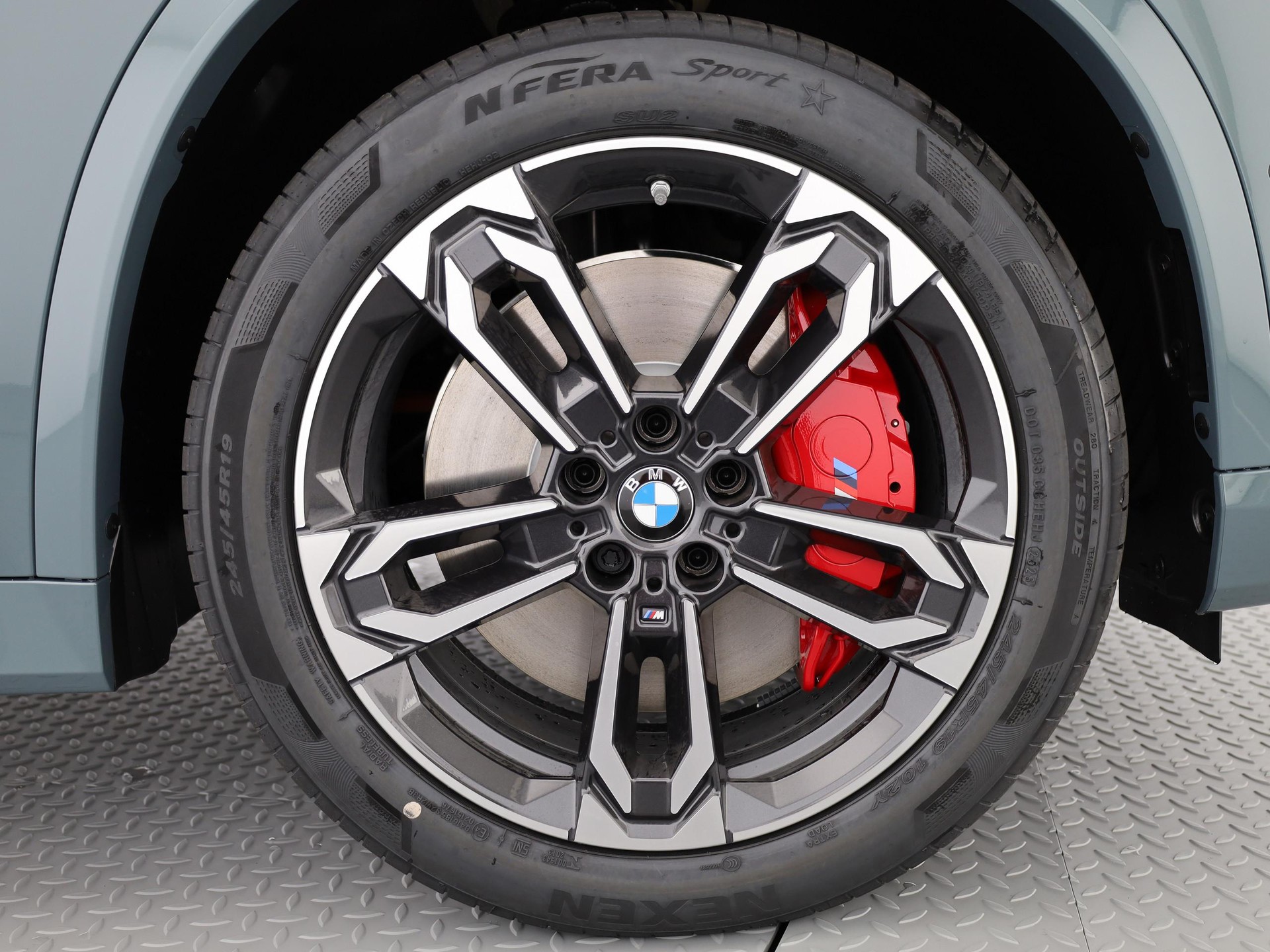 BMW iX1 U11 30 xDrive-image-3