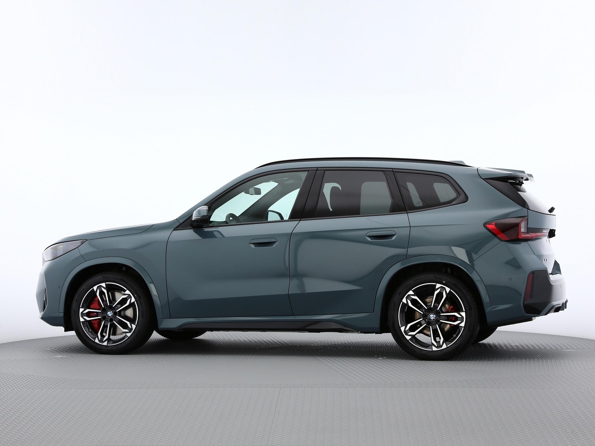 BMW iX1 U11 30 xDrive-image-10