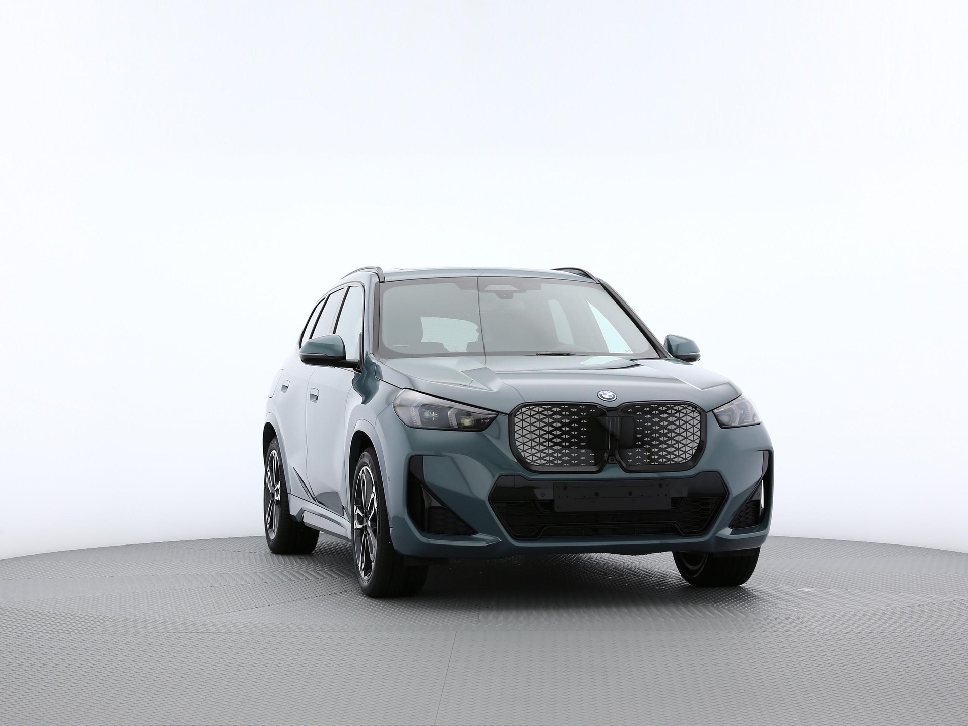 BMW iX1 U11 30 xDrive-image-25