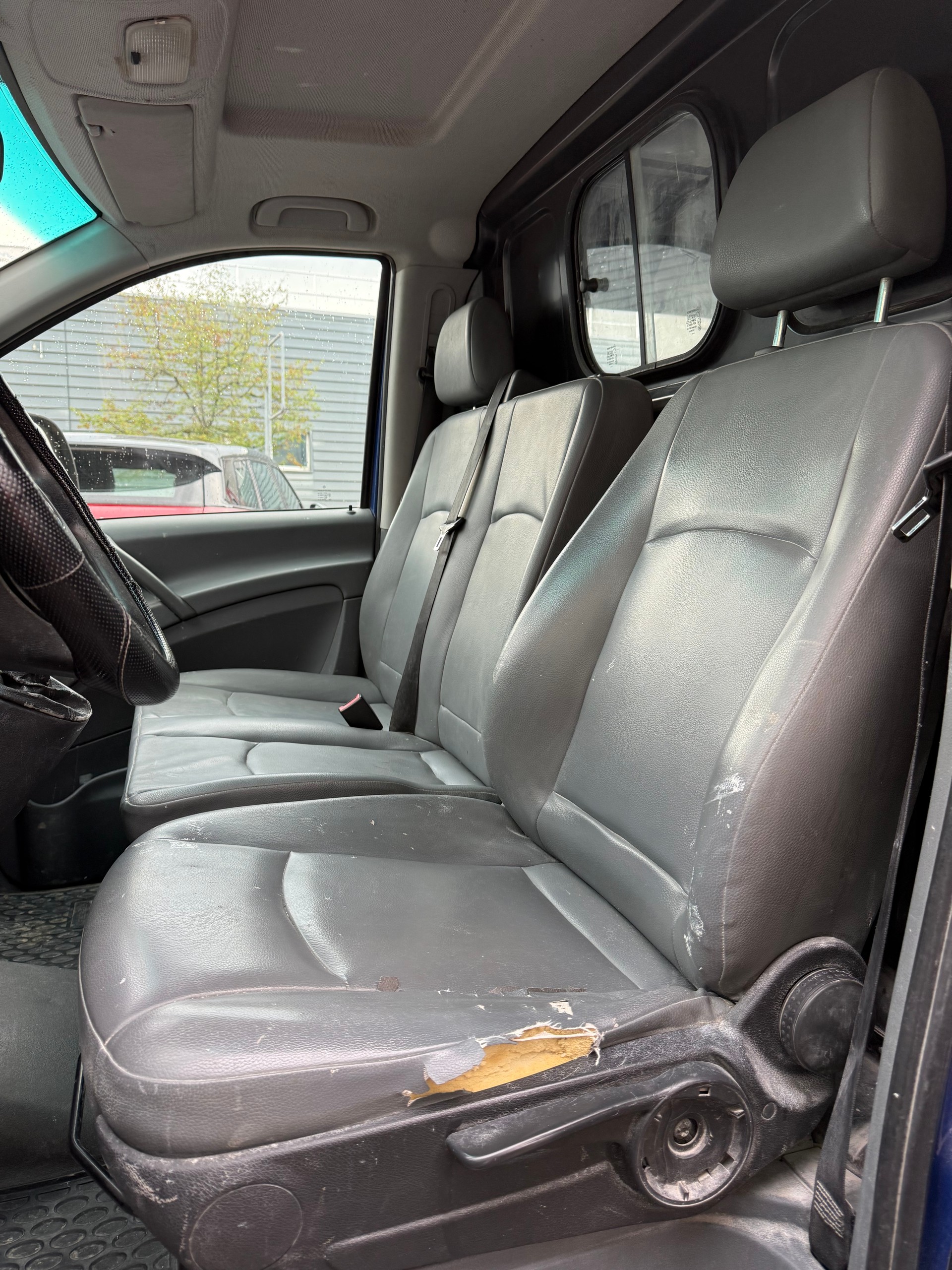 MERCEDES-BENZ Vito 111 CDI-image-9