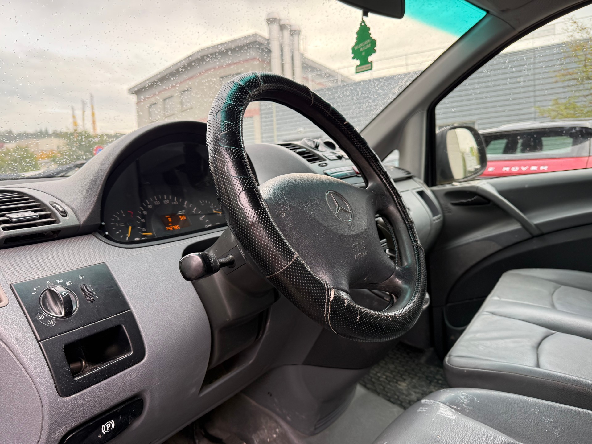 MERCEDES-BENZ Vito 111 CDI-image-13