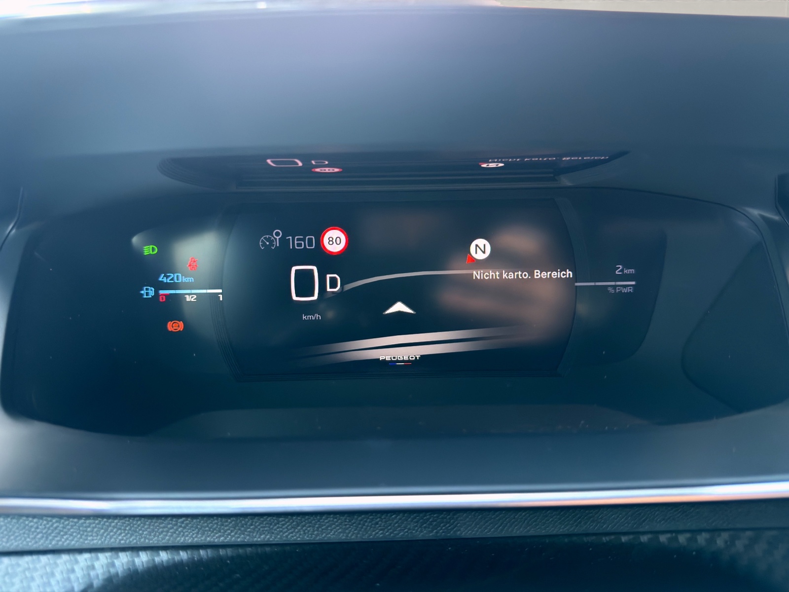 PEUGEOT 208 1.2 Hybrid 145 GT Exclusive-image-6