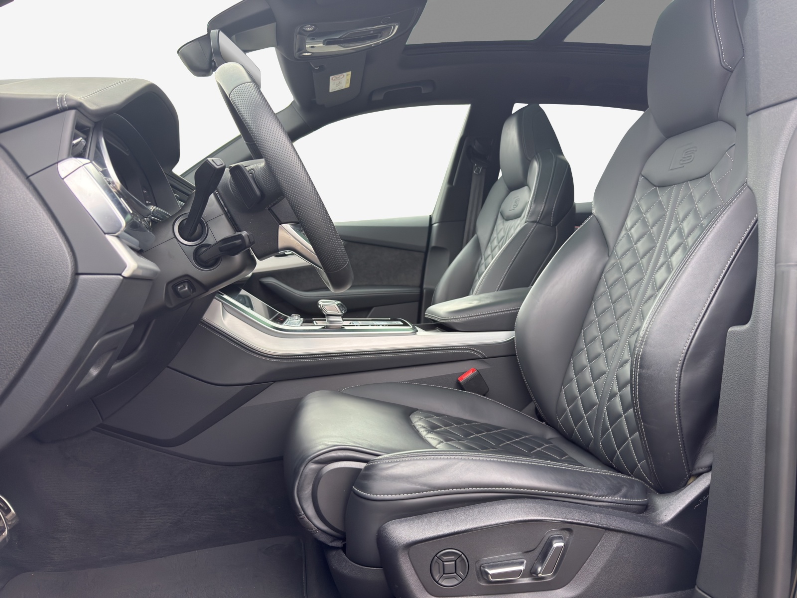 AUDI SQ8 TFSI quattro tiptronic-image-7