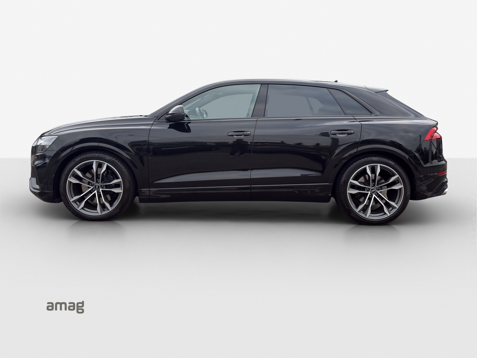 AUDI SQ8 TFSI quattro tiptronic-showroom-element-1
