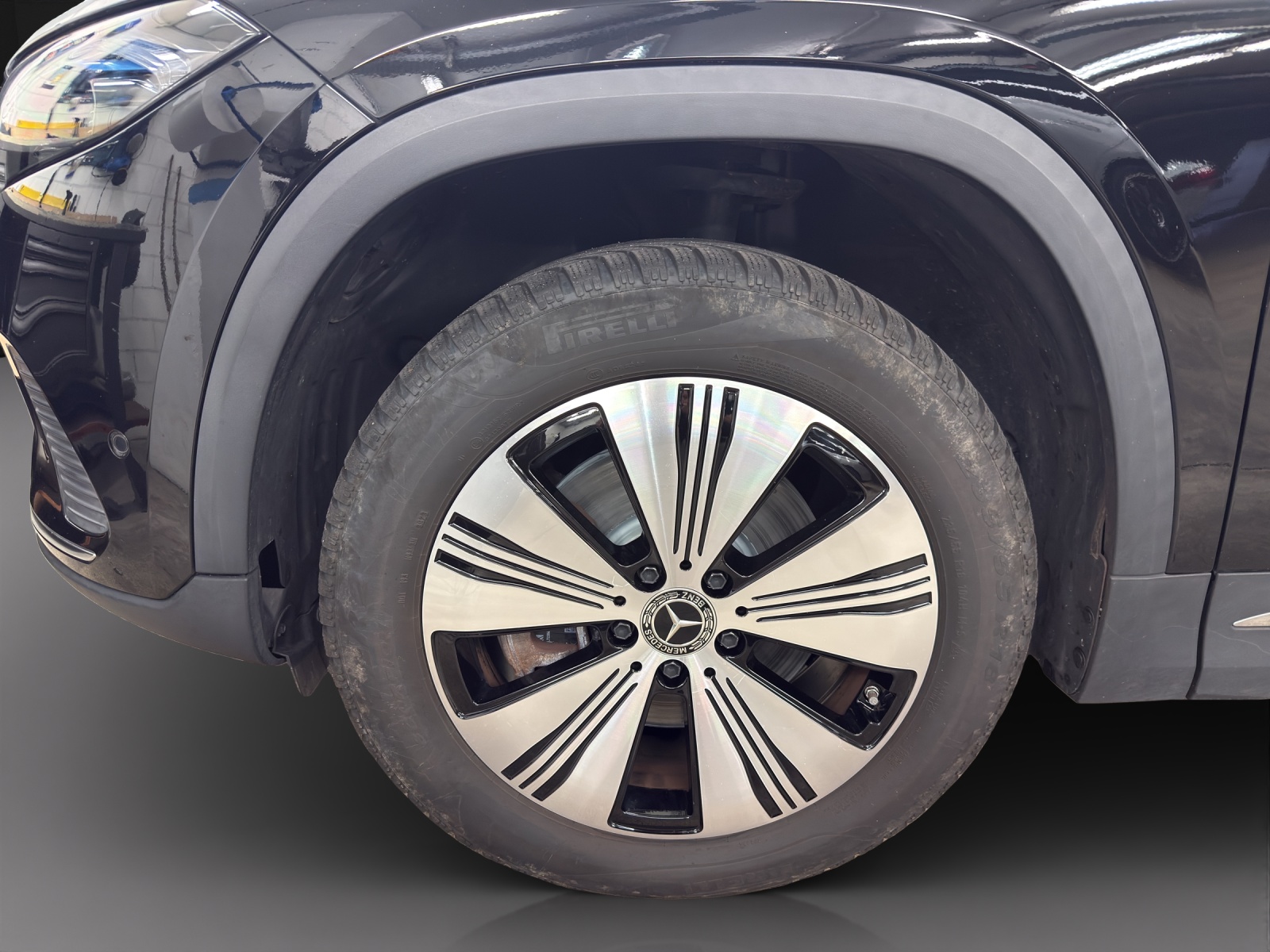 MERCEDES-BENZ EQA 300 4Matic-image-7