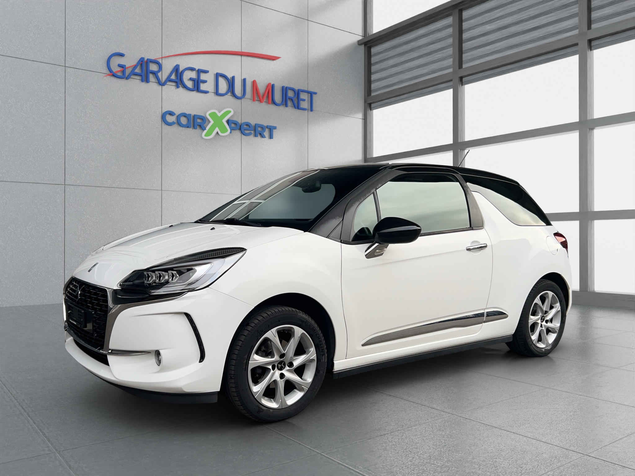 Car photo
