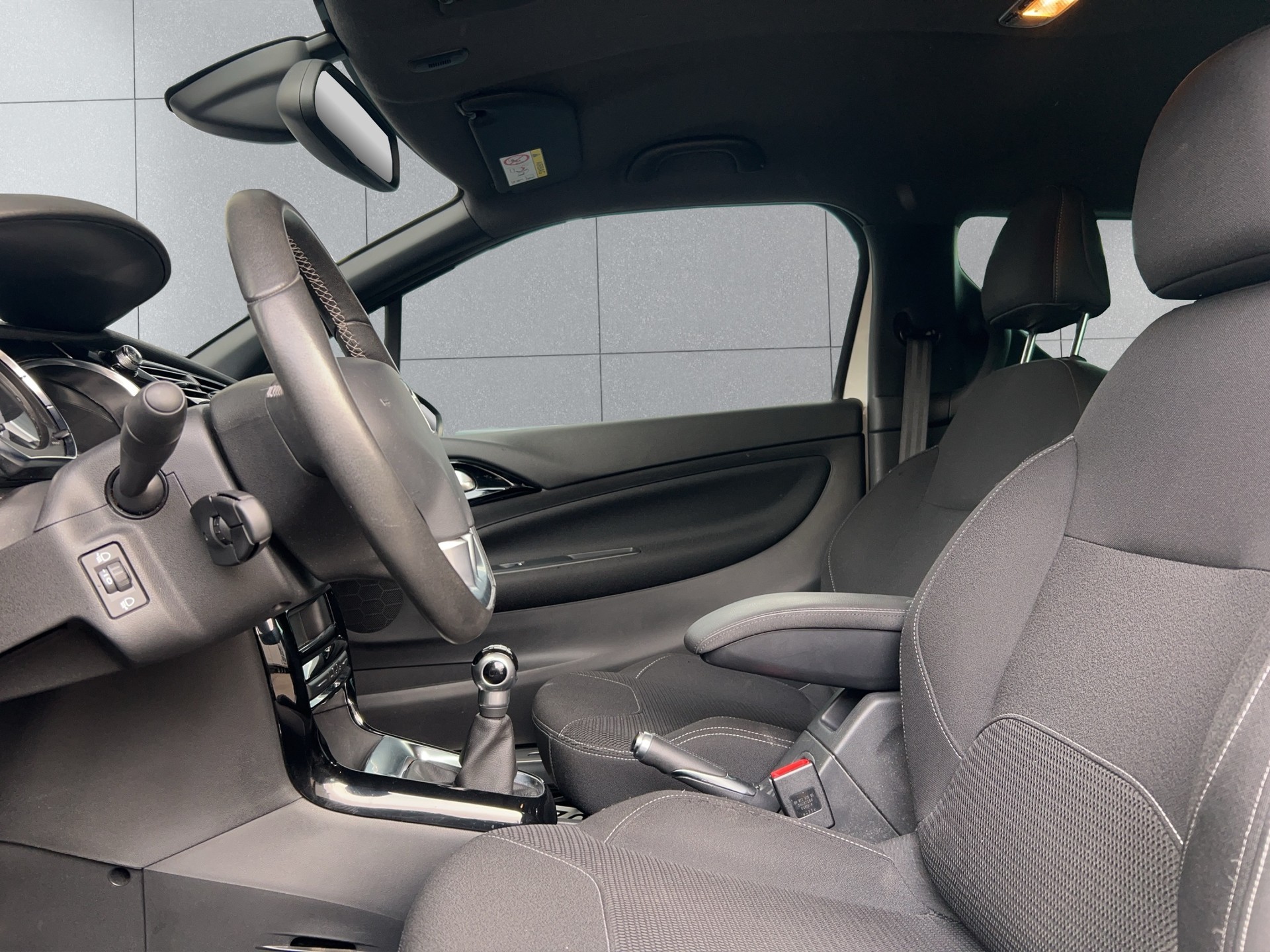 DS AUTOMOBILES DS 3 1.2 PureTech SO Chic-image-7