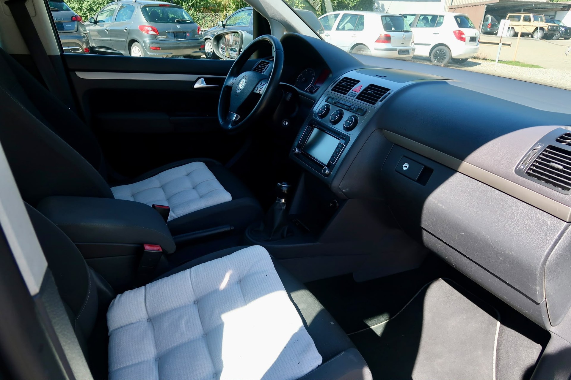VW Touran 1.4 TSI Trendline-image-7
