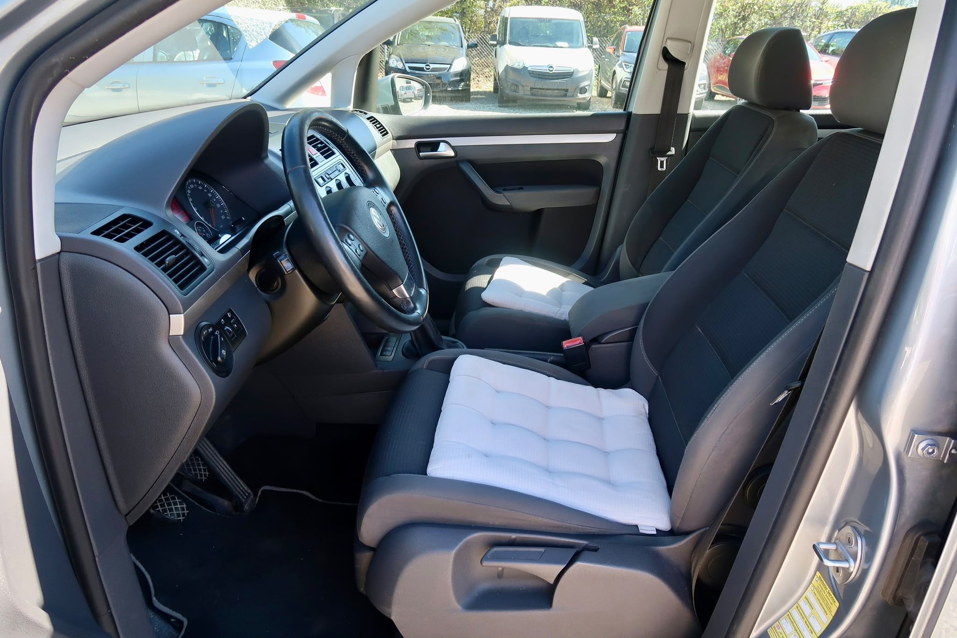 VW Touran 1.4 TSI Trendline-image-4
