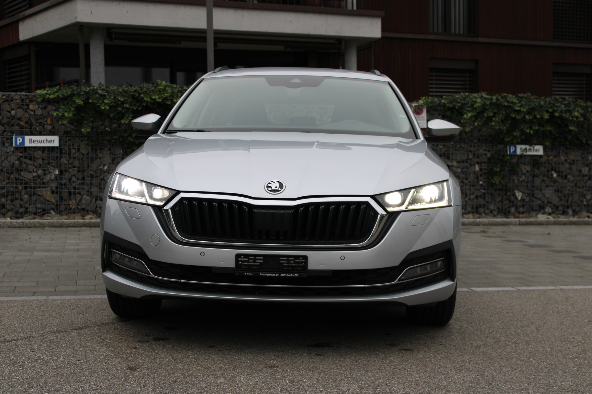 SKODA Octavia Combi 1.5 TSI ACT EVO Style-image-2