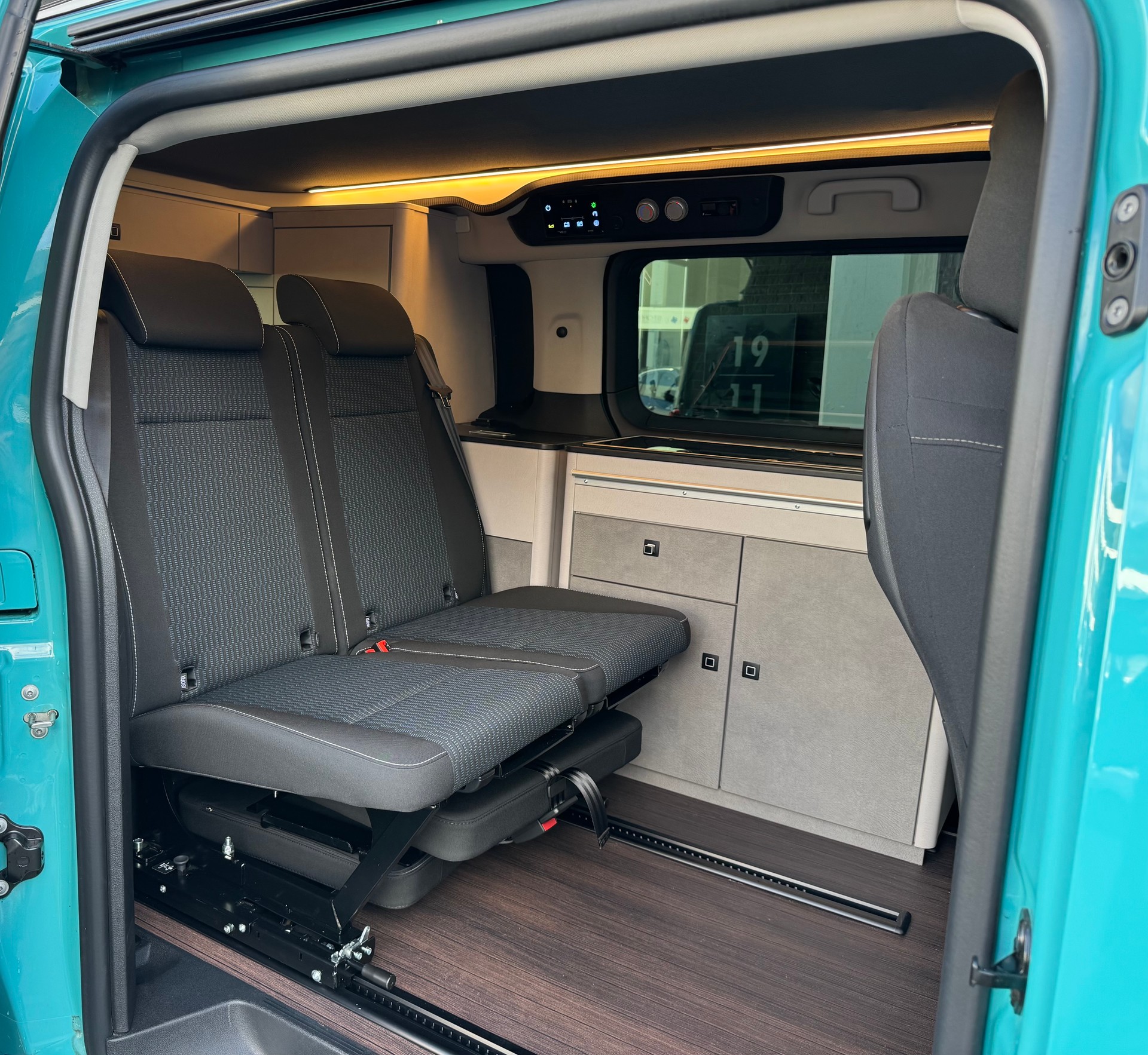 PÖSSL Citroen Campster 2.0 Blue HDI 180 EAT8-image-19