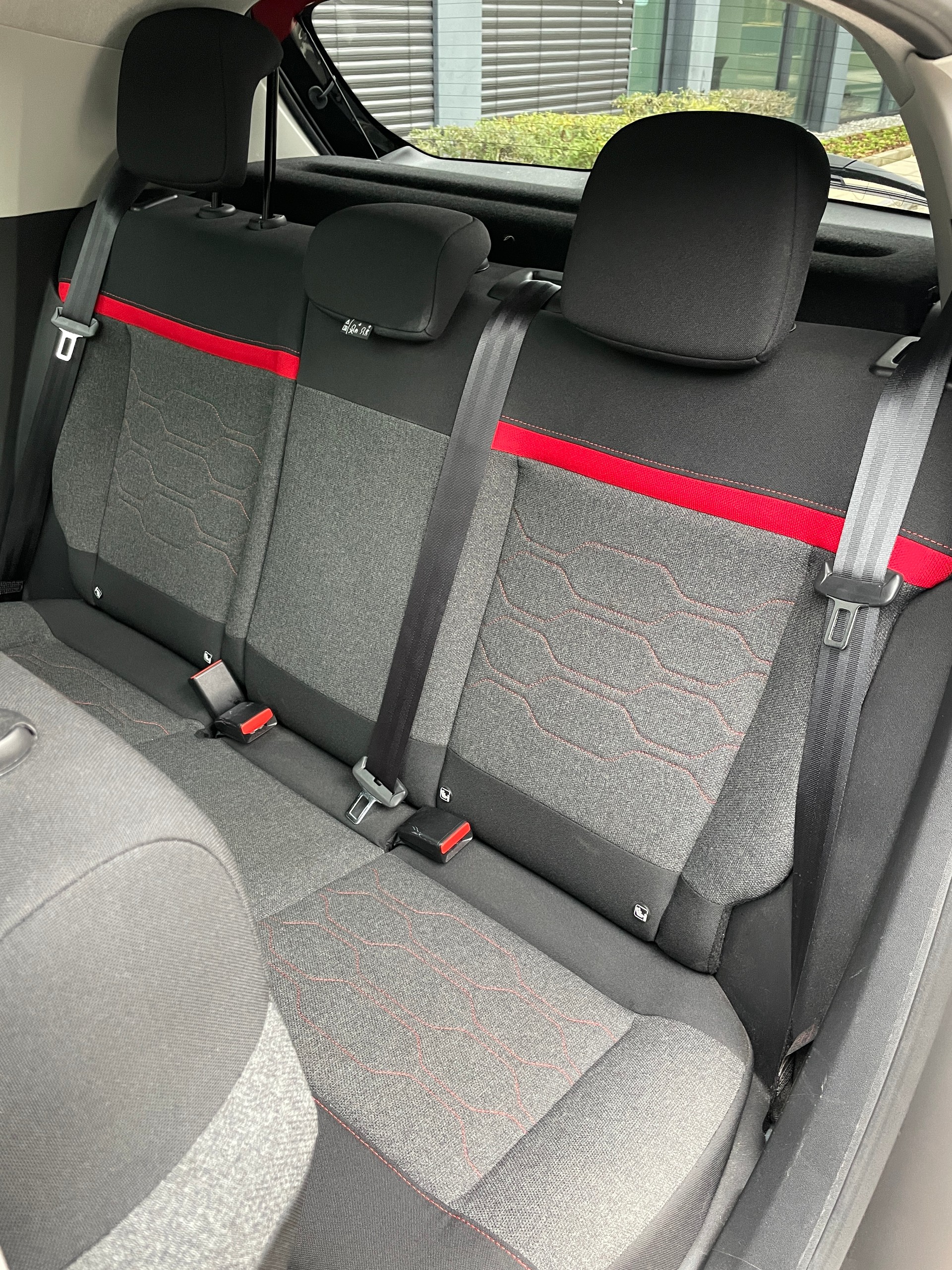 CITROEN C3 1.2i PureTech Feel mit Panoramadach-image-15