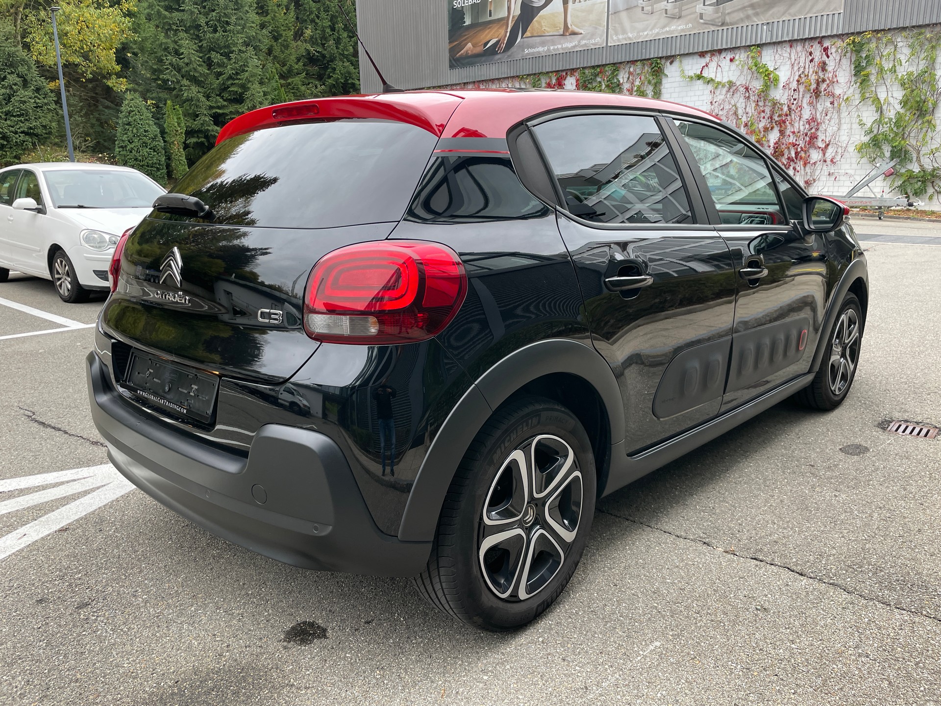 CITROEN C3 1.2i PureTech Feel mit Panoramadach-image-5