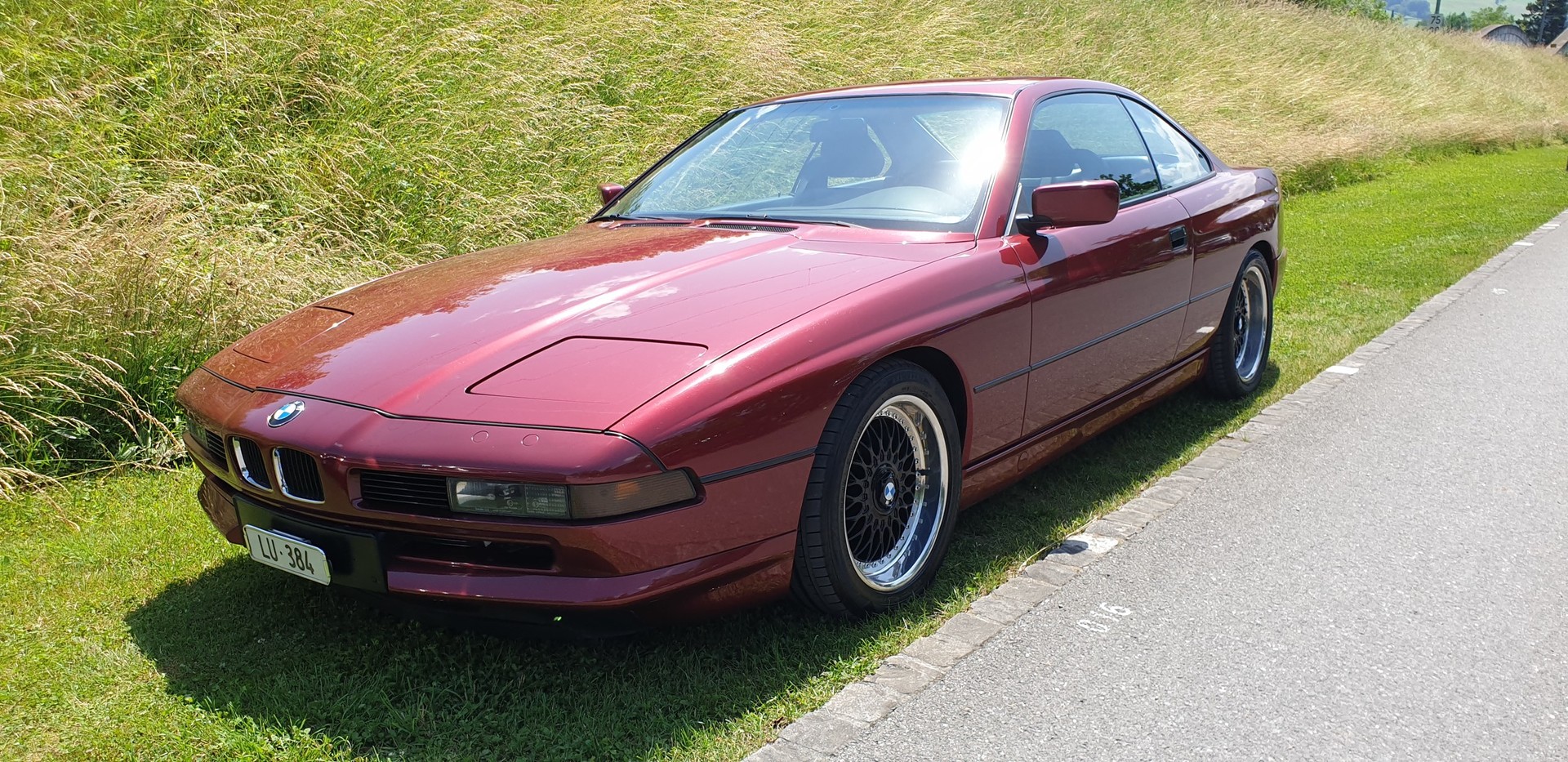 BMW 850i A-image-0