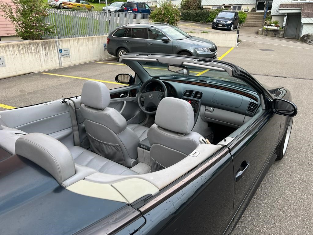 MERCEDES-BENZ CLK 320 Avantgarde Automatic-image-6